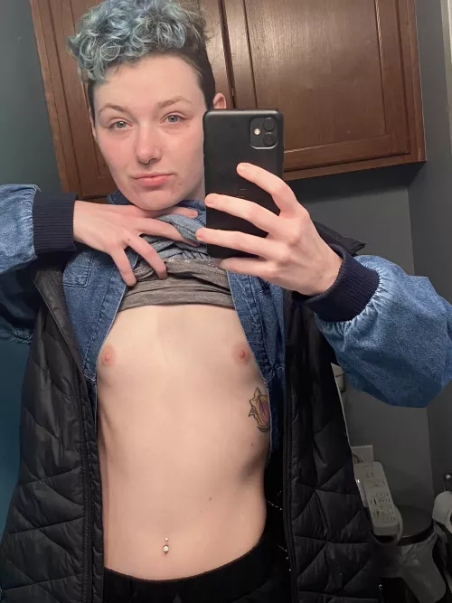 Quick pic before heading into work 😝🙈💖 by kleentai