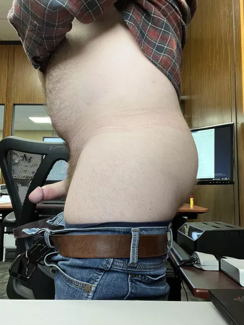 Quick pic in the office by Charge_14