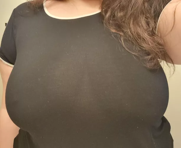 Quick pic to help you get through the rest of your day ❤ by booknerd_busty