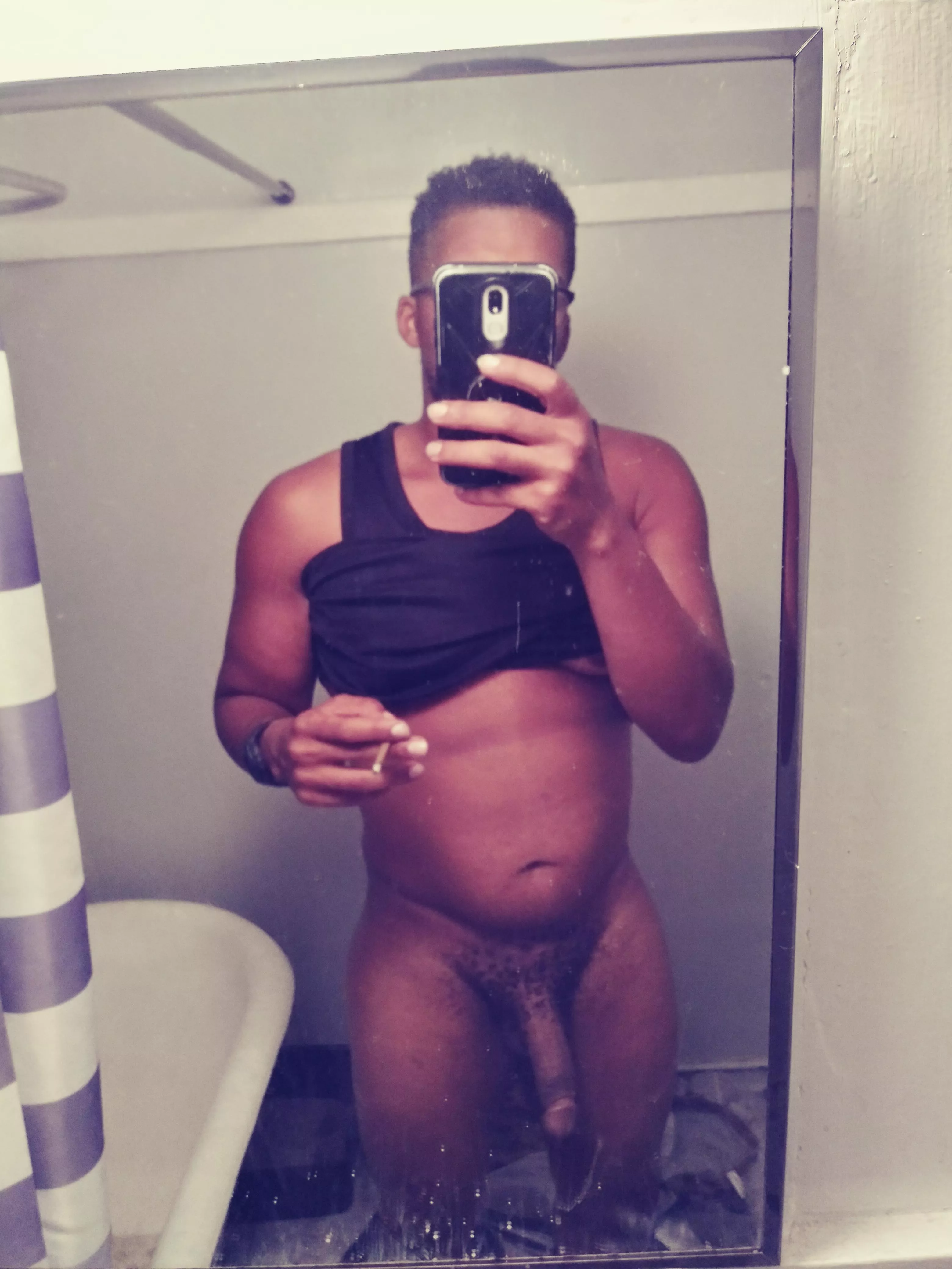 Quick S[M]oke before a stroke. posted by slanginandstreakin