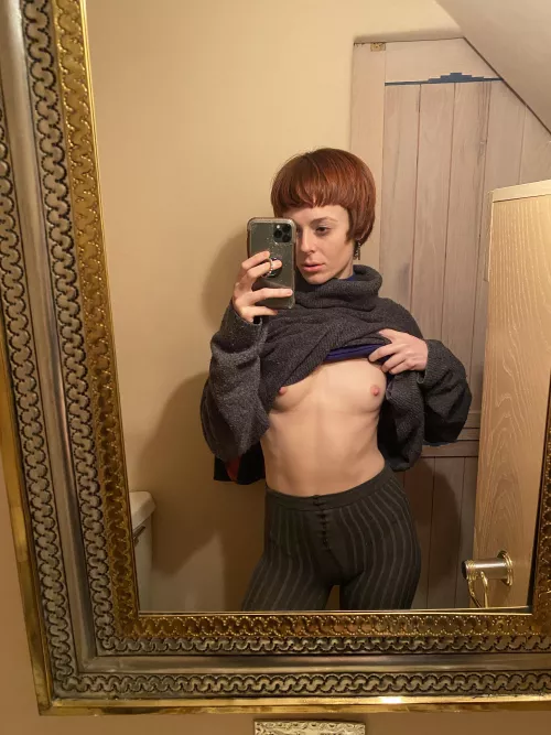 Quick tittie flash! by SidraSage