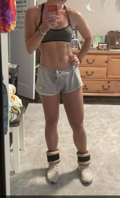 Quick trade f23, Kik younghotcouple5 MUST SEND NUDE SAMPLE by goodolmcn