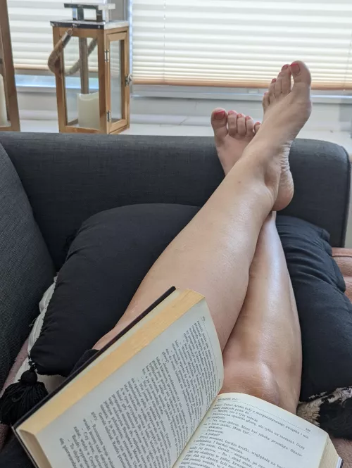 Quiet Sunday morning by iwantaria