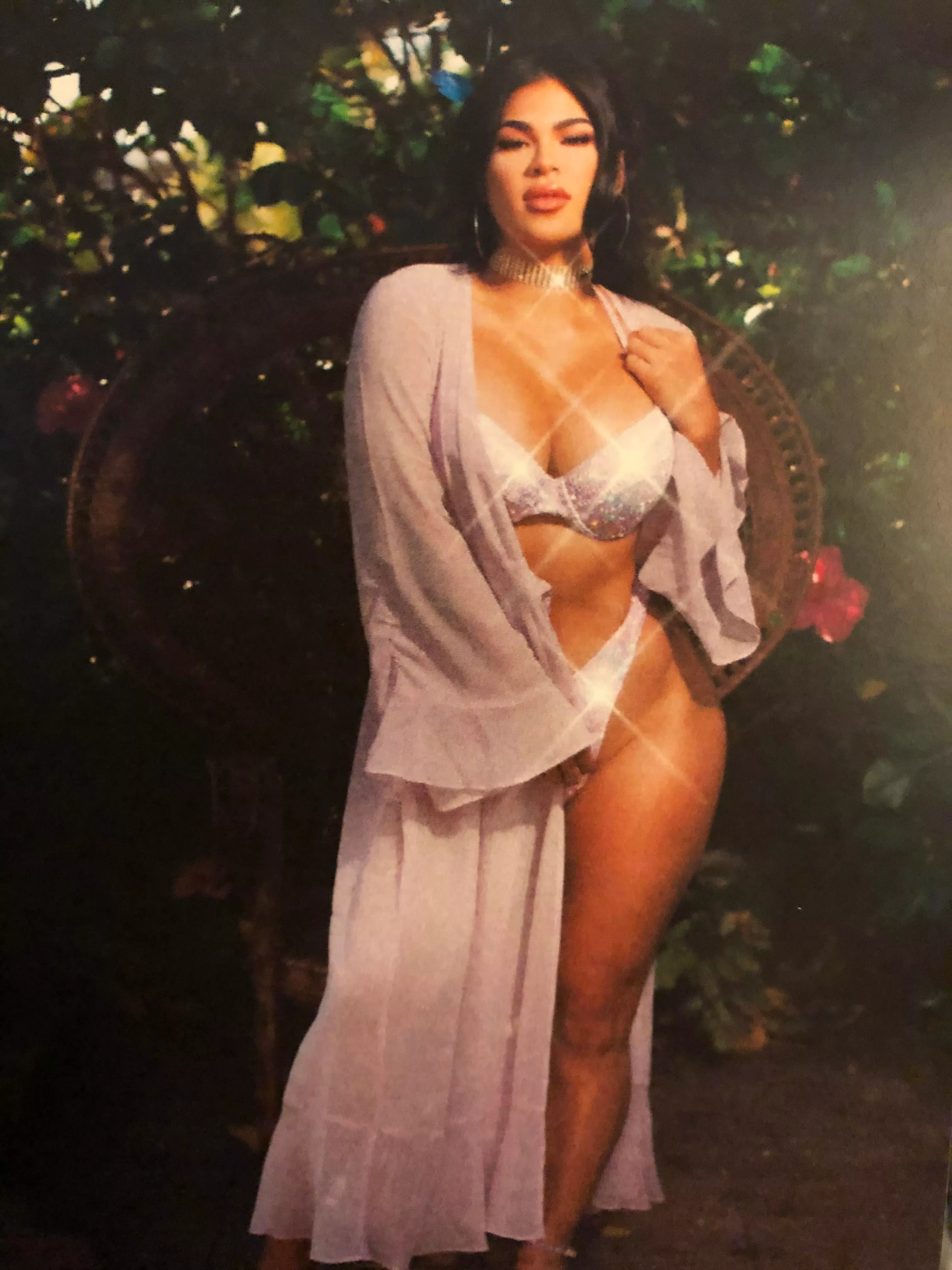 Rachael Ostovich, first posted by /u/muchosmahalos (super thick) posted by ronin5bot