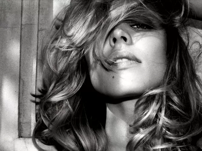 Rachel McAdams being a fox by imstytista