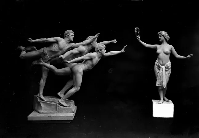 Racing to the finish by regularsatnightthing