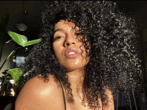 Radiant by lustforcurls