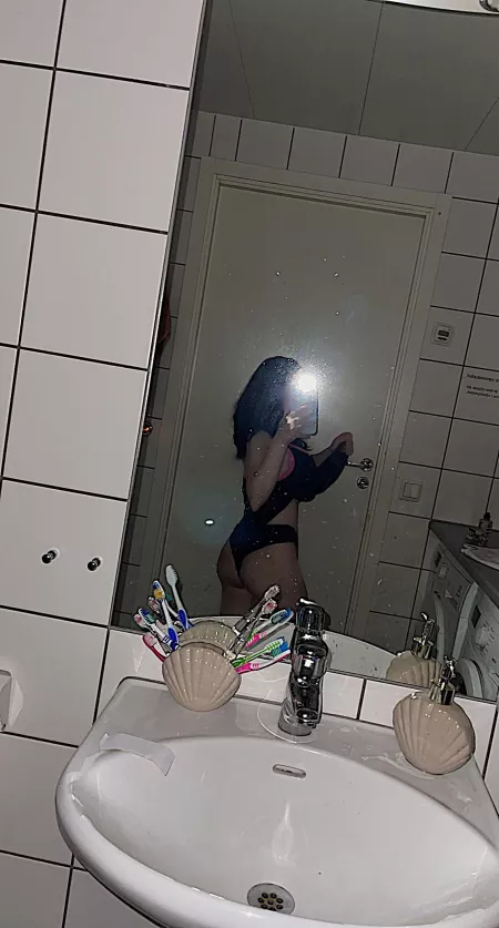 Rail me raw😈 by SnooHedgehogs9641