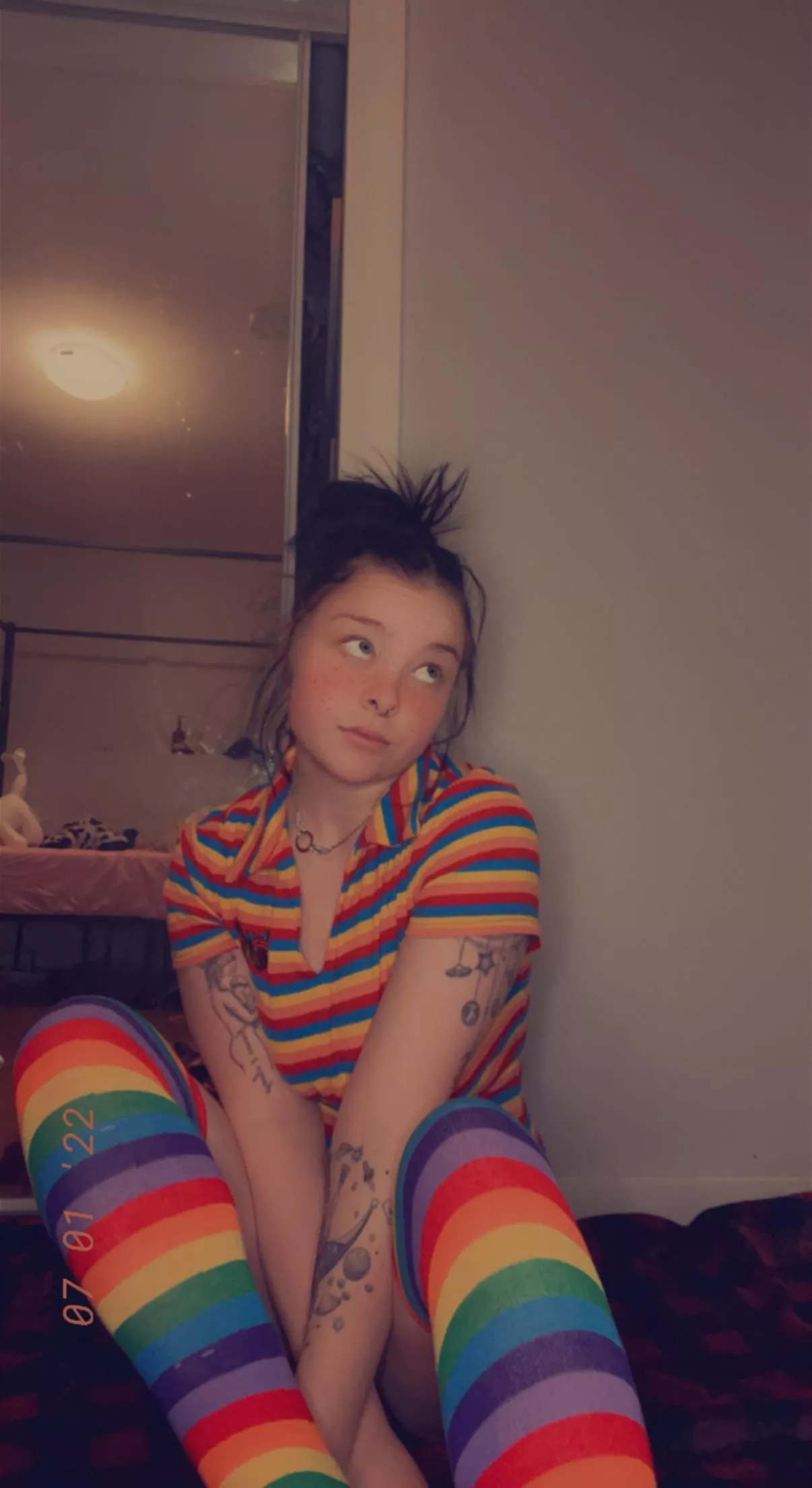 Rainbows truly just help me feel in the right headspace 🥰🥰 posted by candyvix3n_