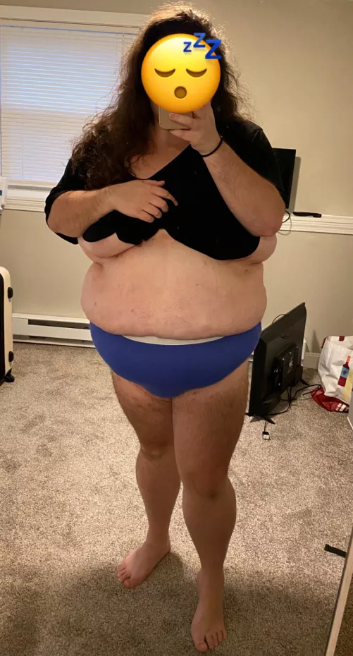 Rainy Mondays 😴 by meemzo2