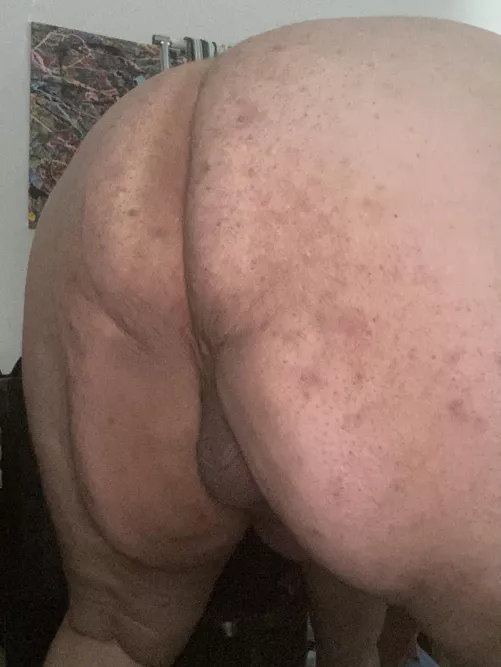 Raise your hand if you want me to post a pic with my cheeks spread so you can see my hole… by CulturalDrop4591