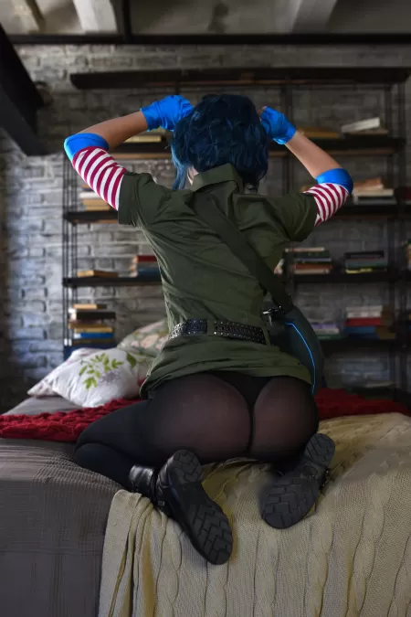 Ramona's booty on duty XD by irina_sabetskaya