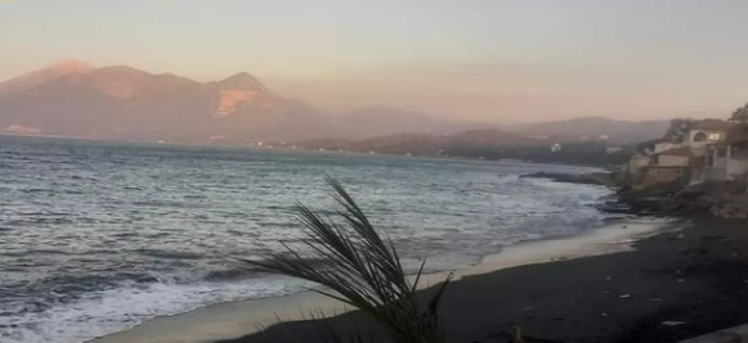 Ras al-Basit beach in Syria by zahrasamy