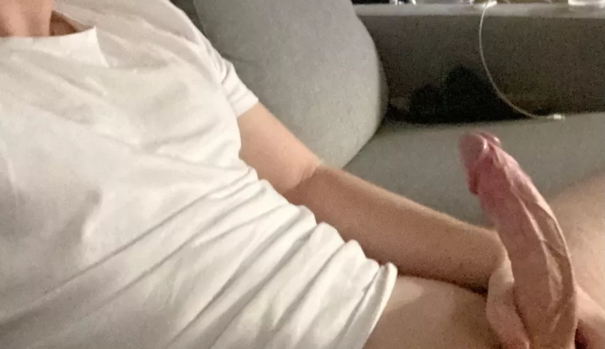 Rate 1-10, please send message. Love 24 y male by EvenLeading4871