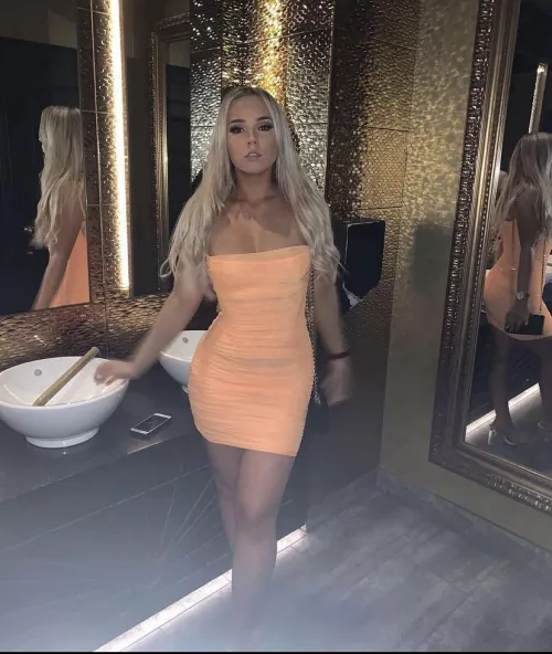 rate her /10 by KIK---humans27654