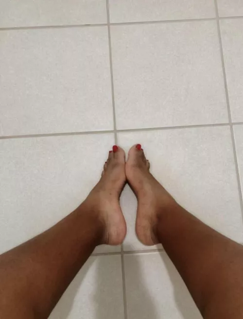 rate my feet 🥰🥰 by NightProfessional605