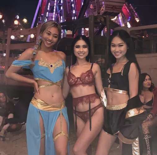 Rave Girls by yunaX2