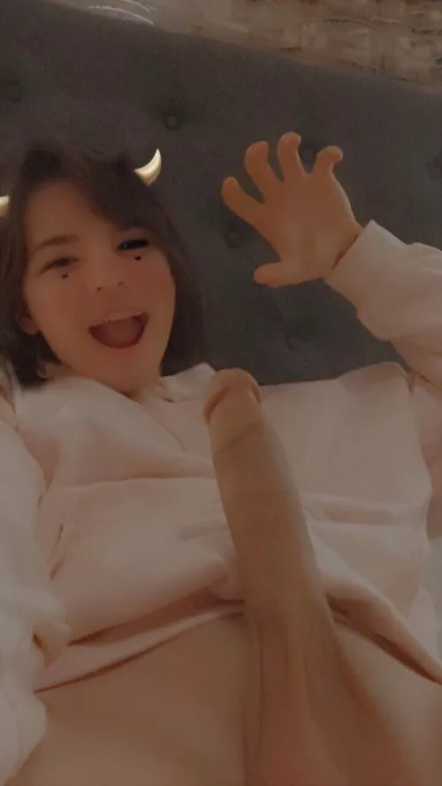 rawr by JustAnAttentionWhore