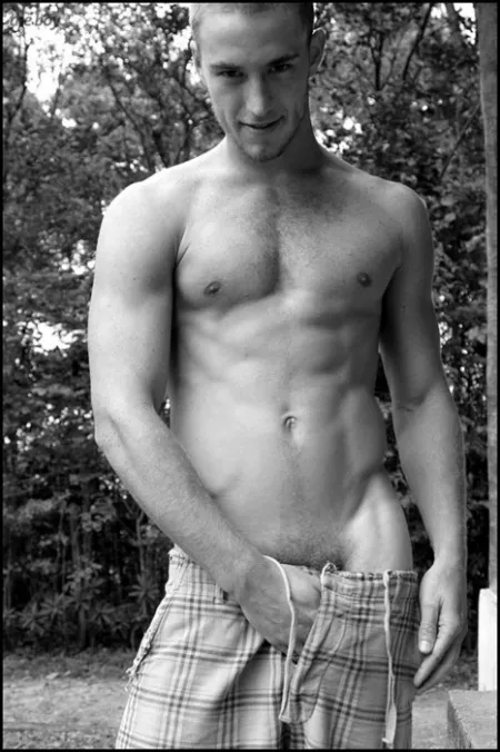 Reaching in by menareamazing