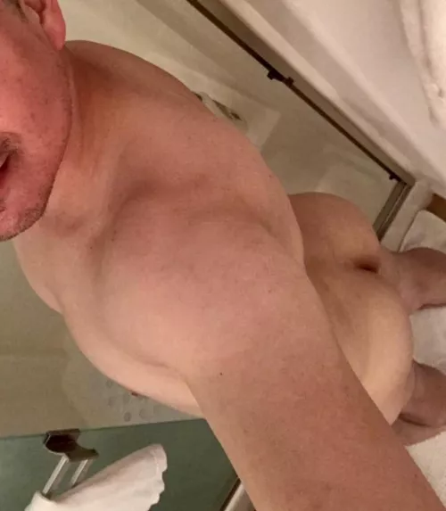 Ready for a hot shower 😉 by Starboyz10