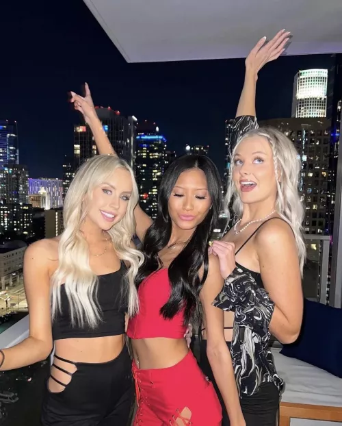 Ready for a night out by senornsfwla