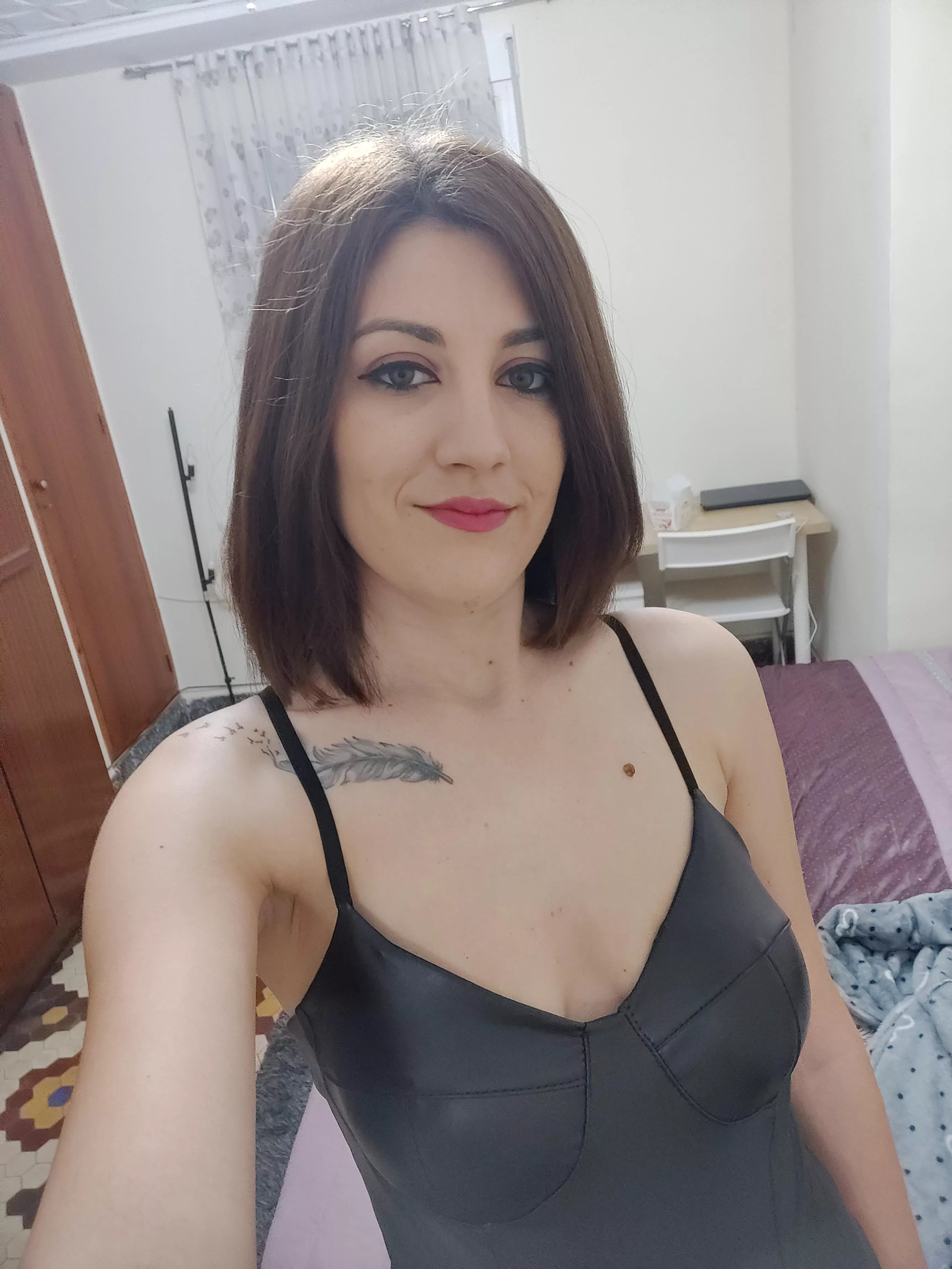 Ready for a night out, 😁 posted by SophieMistery