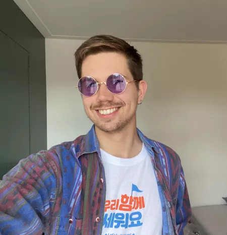 Ready for a party 😎🥳! by waterparaplu