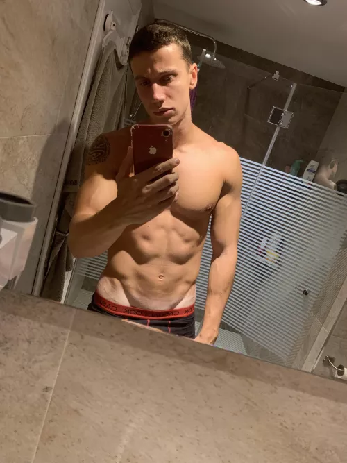 Ready for a shower😏 by botella-andres