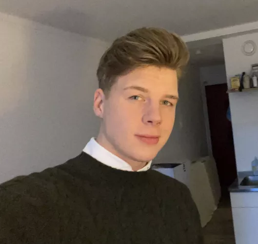 Ready for Christmas Eve. Merry Christmas everyone! 🎄⭐️ by OliverLeduc