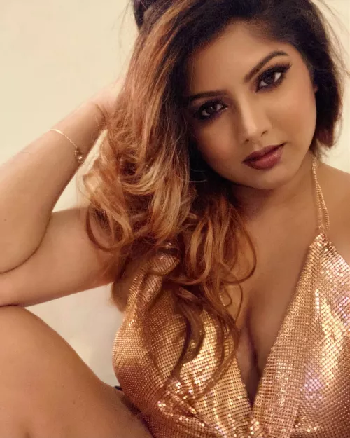 Ready for the weekend? Let’s make it a bit more special 😈 link in comments xx by Jfernando12