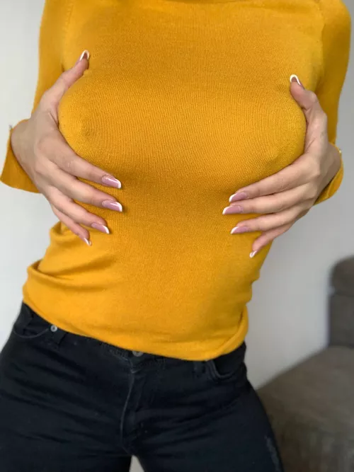 Ready to go buy some bread.. i forgot to wear a bra .. is ok like this ? by Alissaren