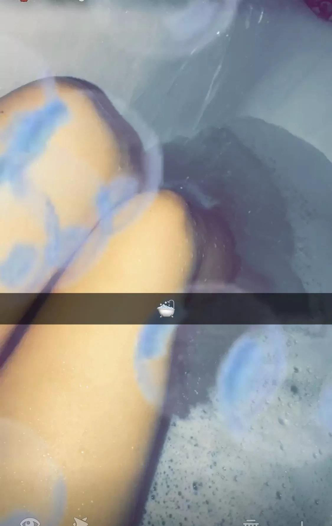 Ready to go live 😝✌🏼💋 posted by babygjane