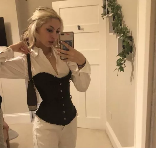 Ready to spank you if you’ve failed NN November 🌸🌸💁‍♀️💁‍♀️ by Beverley-rosethorn