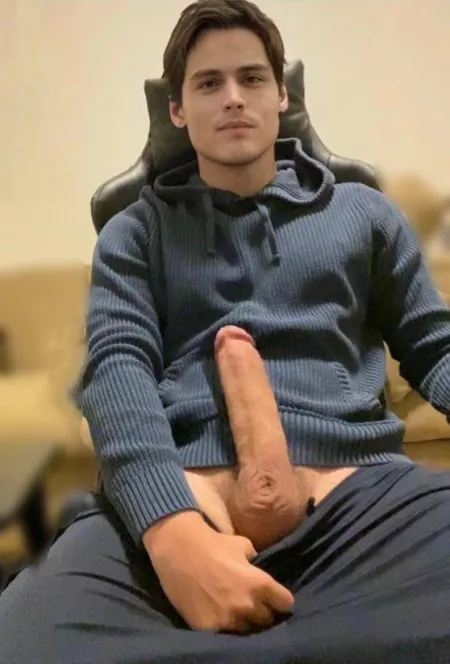 Ready to stretch by dippedtoes