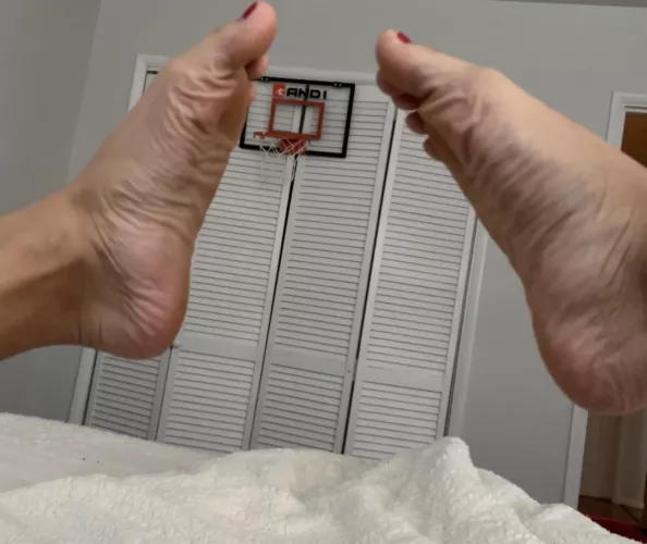 Ready & waiting 🥰 by Harrypotskins1