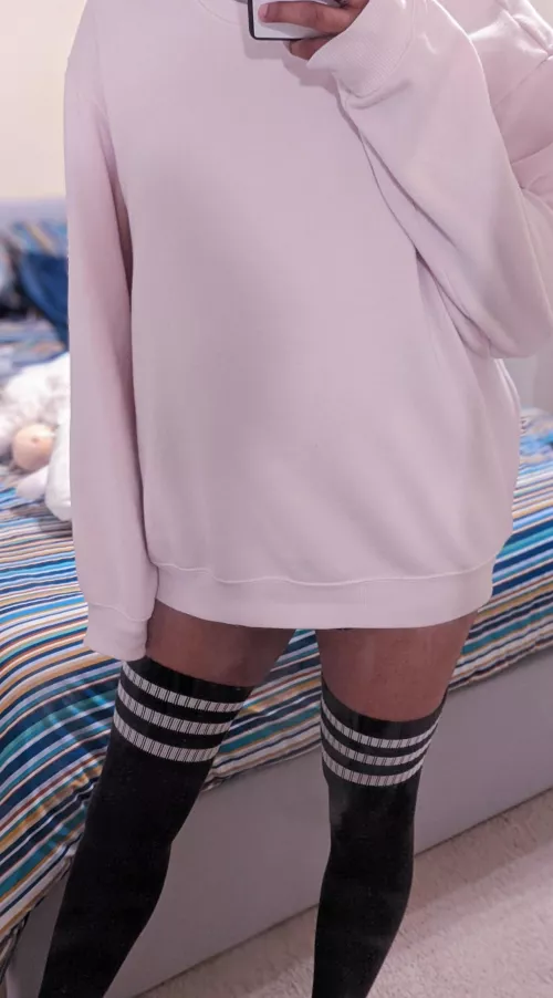 really anxious to post >w< hope people like brown femboys too! by anotherbrowntwink