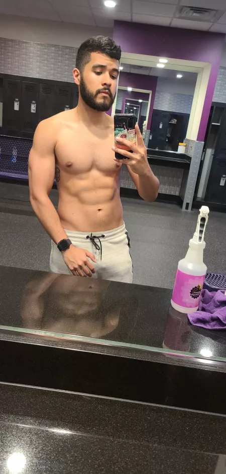 Really happy with how far I've come in the last few years! It's not easy but anyone can do it 💪🏾😁 by Stark_13_