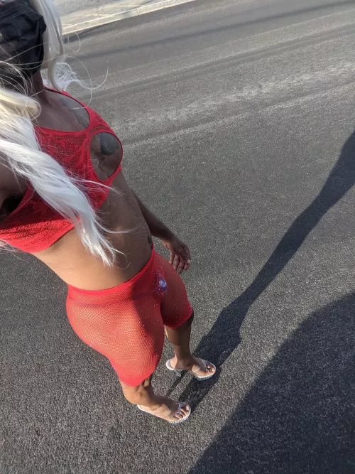 Really wanted to be seen so I walked in the middle of the street. LAS VEGAS by hookerlover702