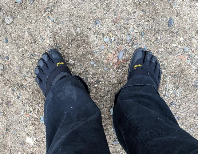 Reason #5 to wear toe shoes: I feel like I have footpaws like the raccoon I truly am! by IAmAHiggsBison