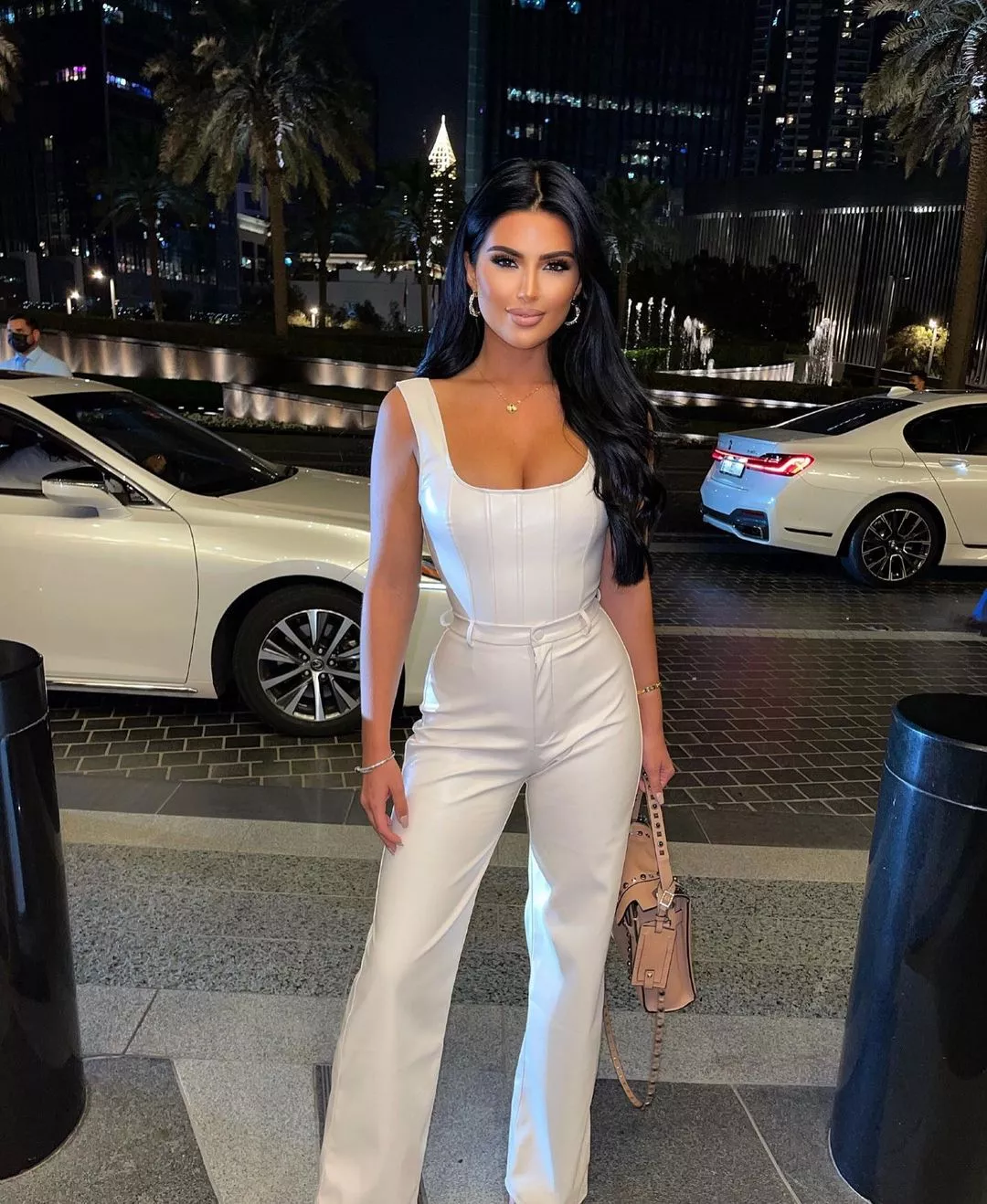 rebeccalouisaaa posted by gooningaccount