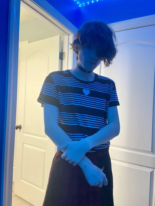 Recently became a single pringle, feeling extra lonely rn :/ by KyeTheMovieGuy