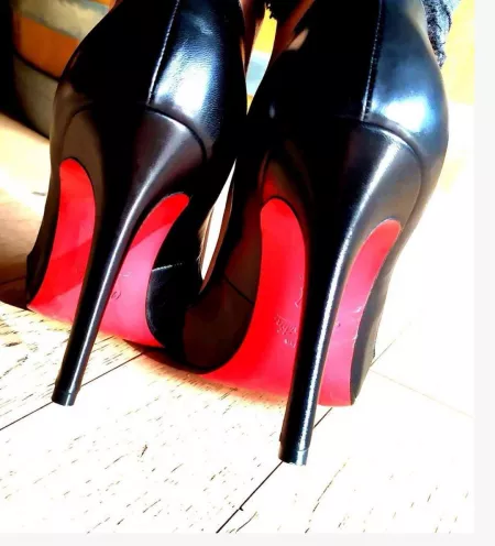 red and black by artofnoise2