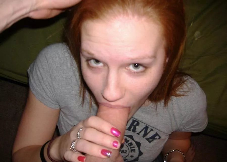 Red hair sucking a nice thick cock 😋 posted by throwaway00077700
