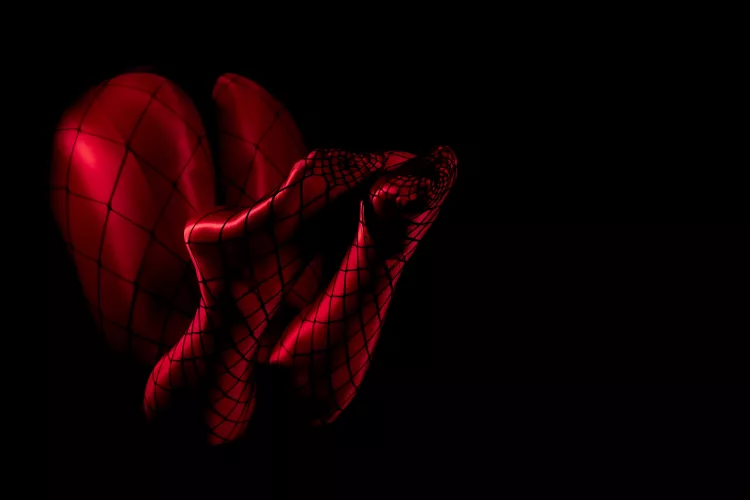 Red, hot and shiny by TheShinyJoy