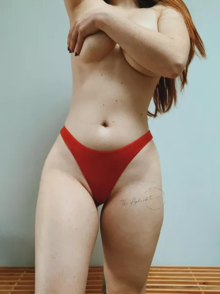 Red hot 🌶 by the-aphrodite