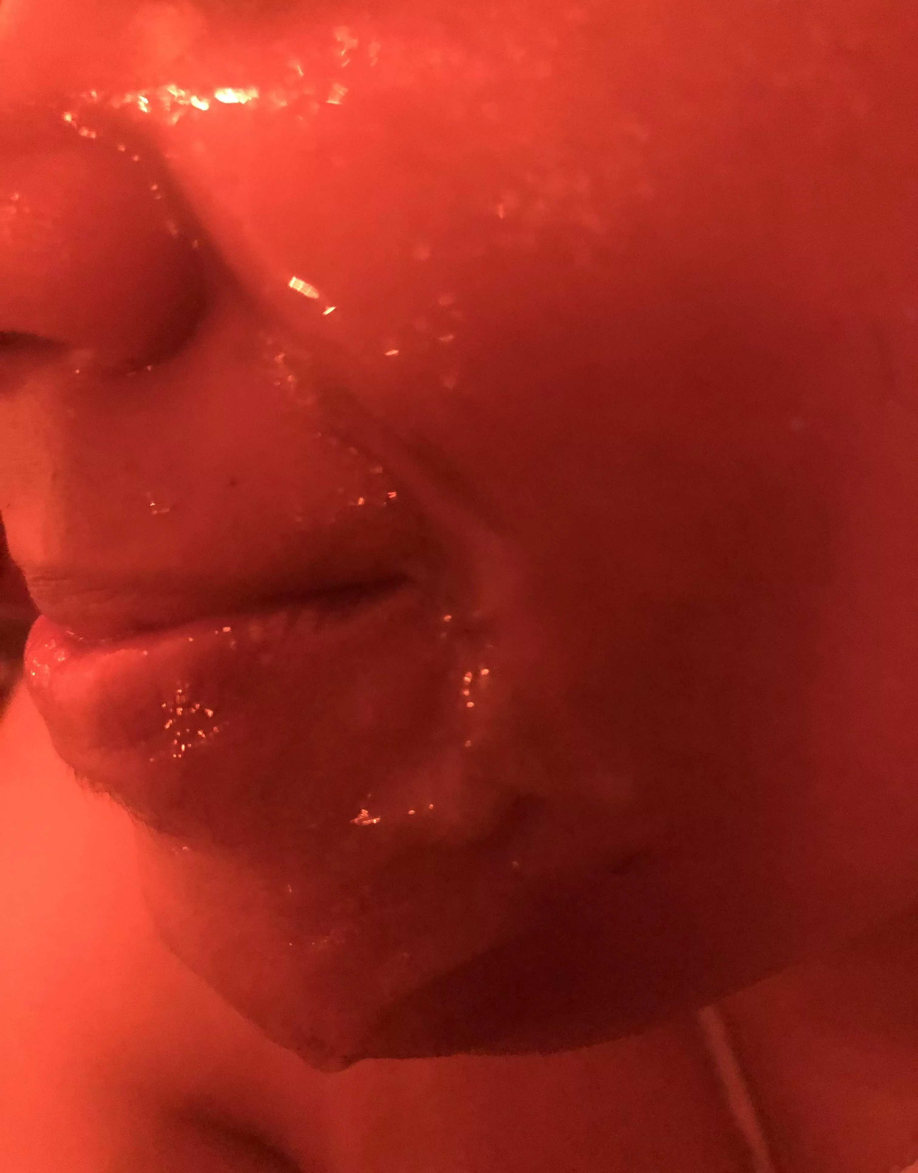 Red light facial posted by CbusBlkBBW