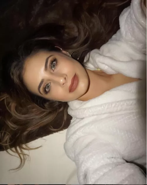 Red Lipstick by Kik1Throwaway