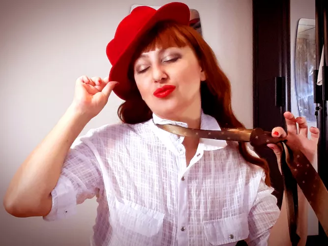 Red lipstick is the best thing! by Regina_noir