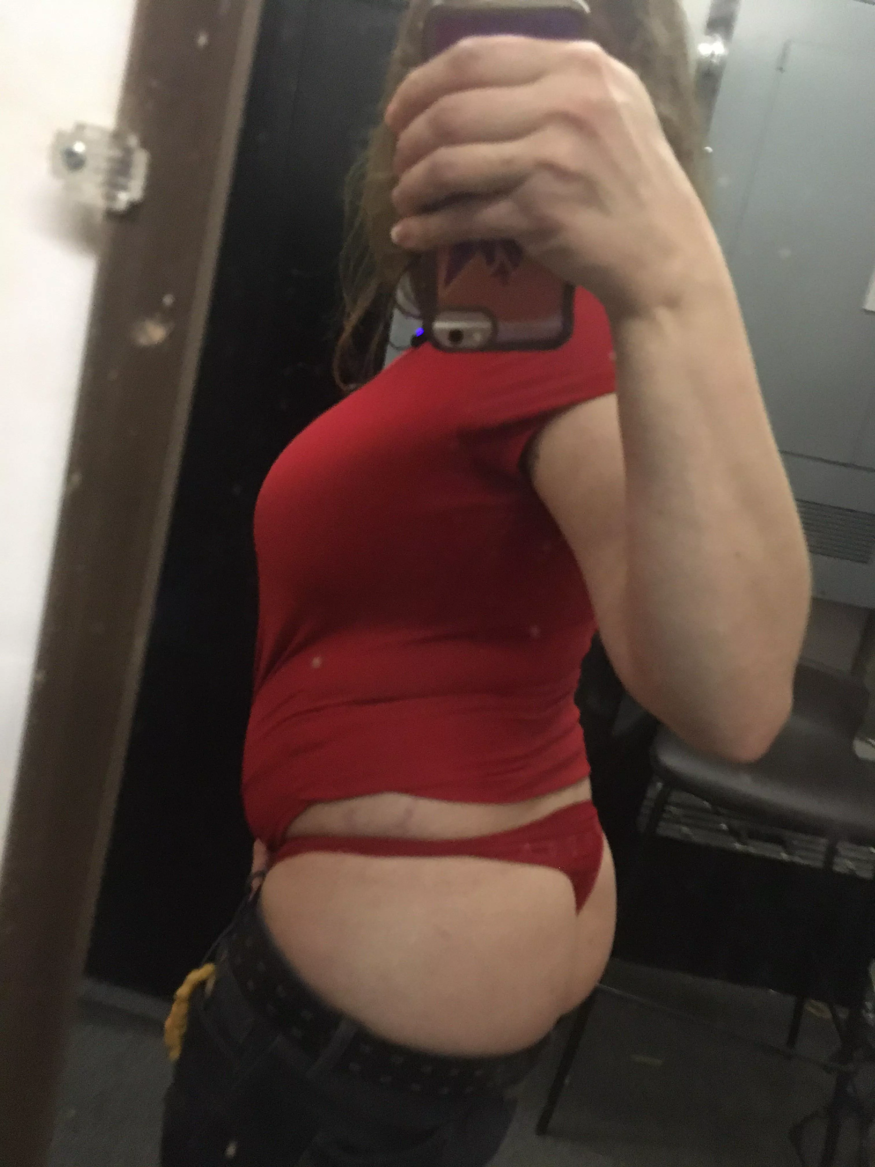 “Red looks good on you!” 😏 You have no idea, Mr. D. 💋😏😈 posted by RandyGurl30