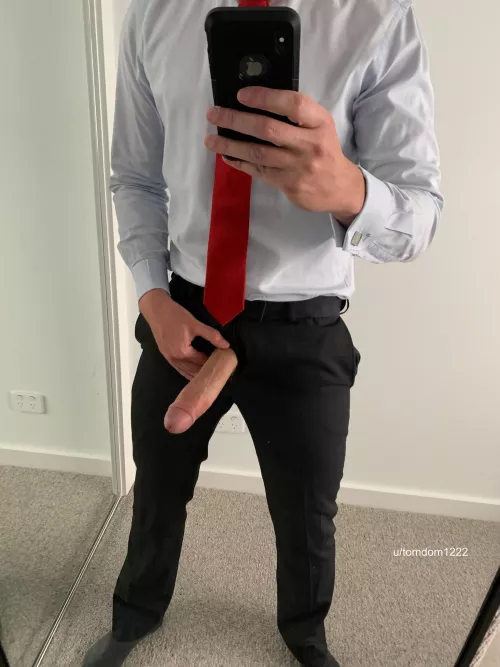 Red makes you kneel faster. by tomdom1222